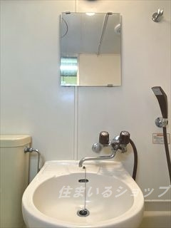 岩岡ビルの洗面所
