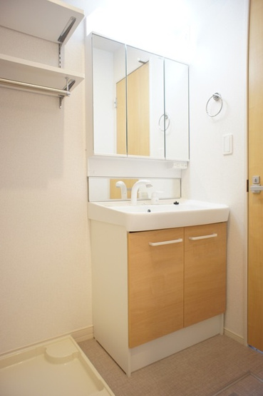 【独立洗面台】 | リュミエールⅣ　 | 使いやすい独立洗面台です