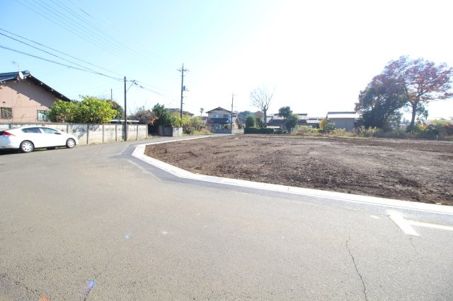 坂戸市横沼　建築条件なし売地　「若葉駅」3.6ｋｍ　敷地90坪　【三芳野小学区】の外観