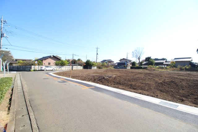 坂戸市横沼　建築条件なし売地　「若葉駅」3.6ｋｍ　敷地90坪　【三芳野小学区】の外観
