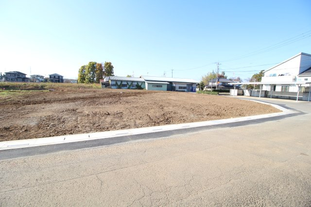 坂戸市横沼　建築条件なし売地　「若葉駅」3.6ｋｍ　敷地90坪　【三芳野小学区】の外観
