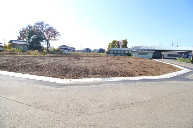 坂戸市横沼　建築条件なし売地　「若葉駅」3.6ｋｍ　敷地90坪　【三芳野小学区】の外観