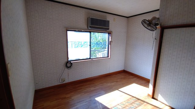 尼崎市大西町　中古戸建の洋室