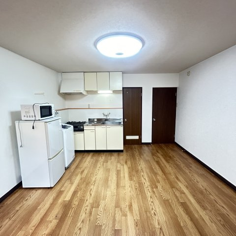 石崎コーポⅠの居間・リビング