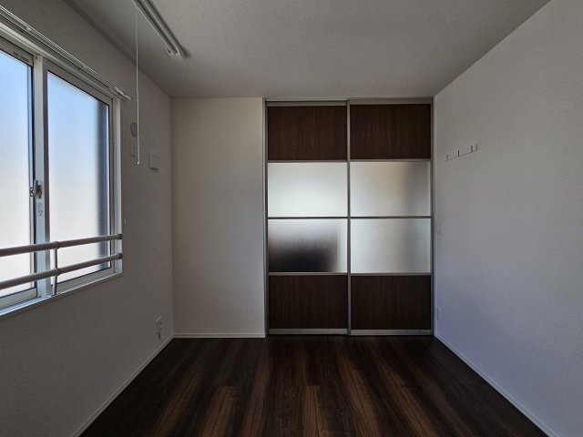 エムライズ大蔵中町の居間・リビング