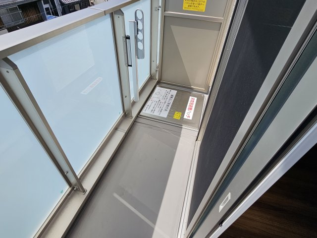 エムライズ大蔵中町のバルコニー