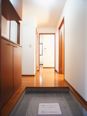 【玄関】 | ヴィヴァーチェＣ | たくさん収納できるシューズボックスが付いています♪