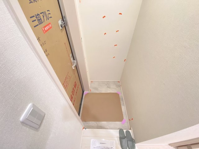 フジパレス北野田Ⅲ番館の玄関