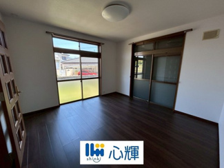 【洋室】 | 西際波台3丁目中古家屋2階建 | 1階洋室です。