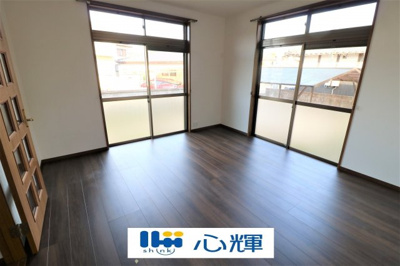 【洋室】 | 西際波台3丁目中古家屋2階建 | 1階洋室です。