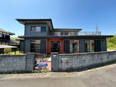 【外観】 | 西際波台3丁目中古家屋2階建 | 内覧いつでも可能です。