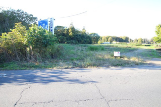 【前面道路含む現地写真】