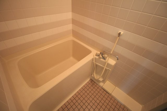 石川コーポ3の浴室