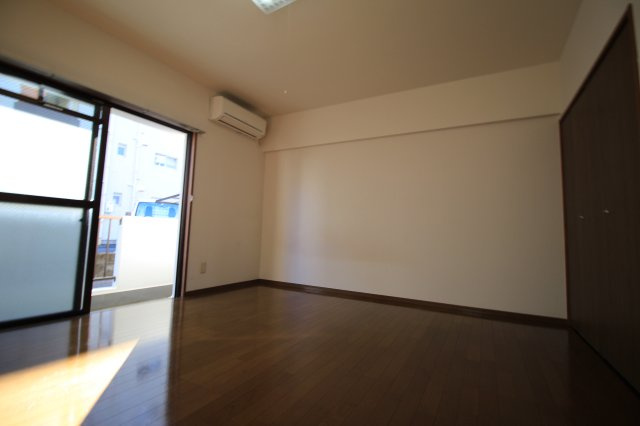 石川コーポ3の洋室