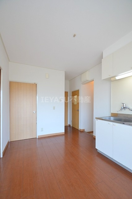 ヴィラブランシュ古江の居間・リビング