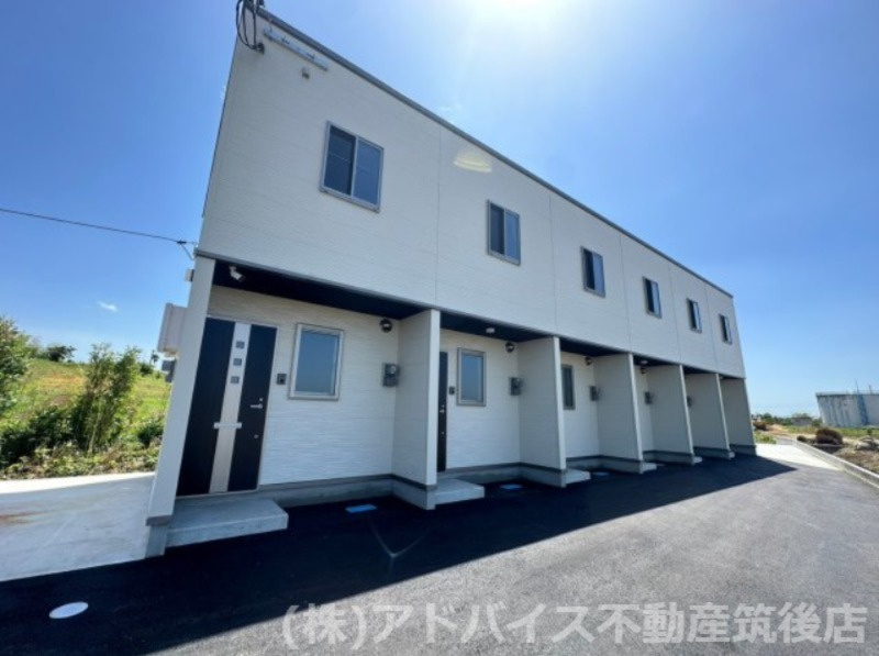 久留米市三潴町西牟田のアパートの外観