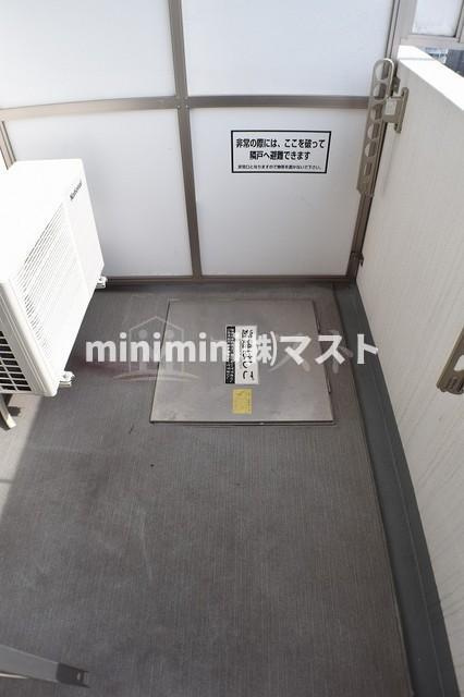 サムティ難波グレイスのバルコニー