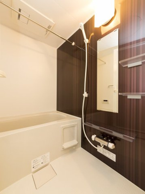 【浴室】 | J・プレミアム箱崎 | 別号室の写真になります。現況優先。