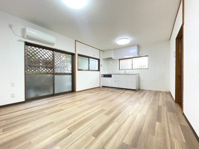 【居間・リビング】 | 箕面市白島1丁目貸家