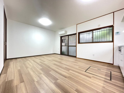 【居間・リビング】 | 箕面市白島1丁目貸家