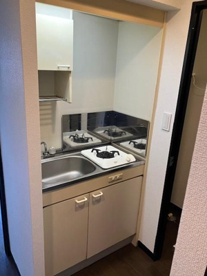 【キッチン】 | ピュアドーム博多エクセーヌ | 別号室の写真になります。現況優先。