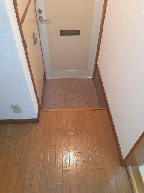 近岡コーポⅡの玄関