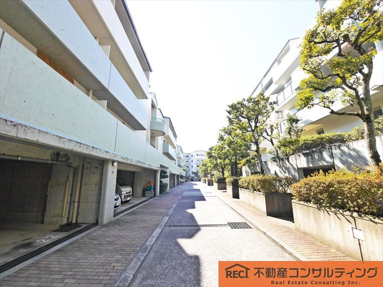 日商岩井芦屋ガーデンヒルズE棟の周辺