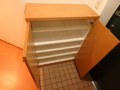 【玄関】 | ヴェルデロータス平尾 | 別号室の写真になります。現況優先。