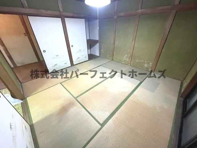 藤阪元町3丁目戸建　賃貸の和室|和室がひろがる居住スペース