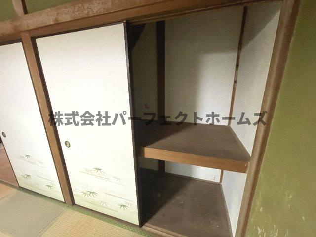 藤阪元町3丁目戸建　賃貸の収納|専用の収納スペースです