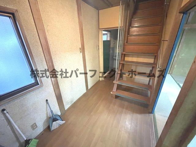 藤阪元町3丁目戸建　賃貸の内装|内装もきれいです