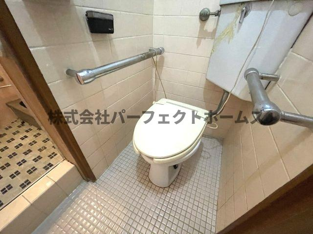 藤阪元町3丁目戸建　賃貸のトイレ|トイレです