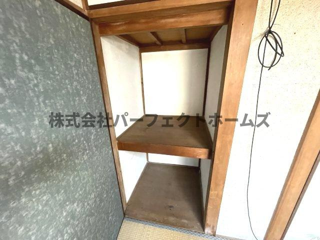 藤阪元町3丁目戸建　賃貸の収納|収納豊富です