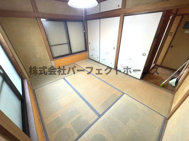 藤阪元町3丁目戸建　賃貸の和室|い草の香りが落ち着く素敵な和室です