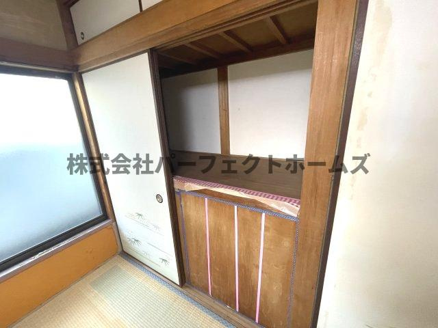 藤阪元町3丁目戸建　賃貸の収納|ちょっとした収納スペースも充実しています