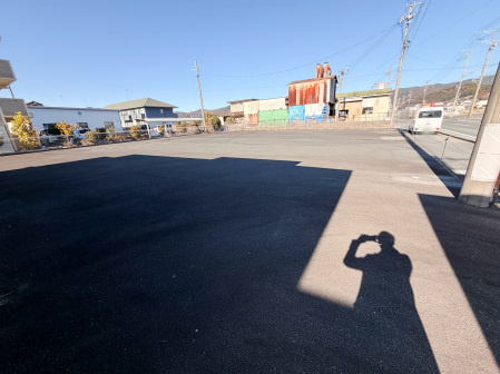 三ヶ日岡本貸店舗・事務所・診療所の駐車場