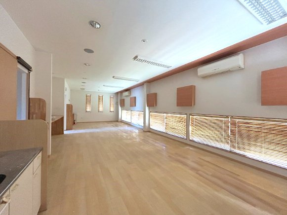 三ヶ日岡本貸店舗・事務所・診療所の内装