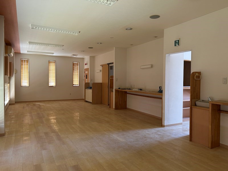 三ヶ日岡本貸店舗・事務所・診療所の内装
