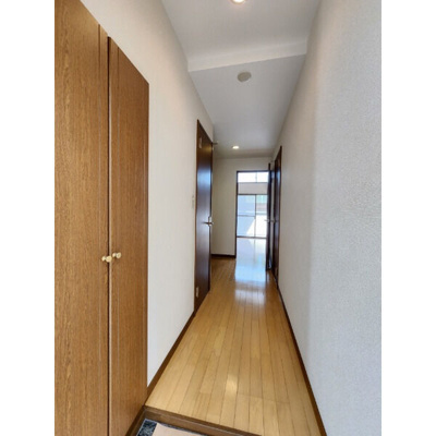 【玄関】 | MaisonJeunesse | 別号室の写真になります。現況優先。