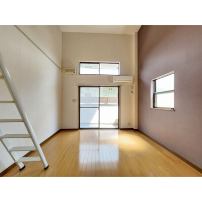 【バルコニー】 | MaisonJeunesse | 別号室の写真になります。現況優先。
