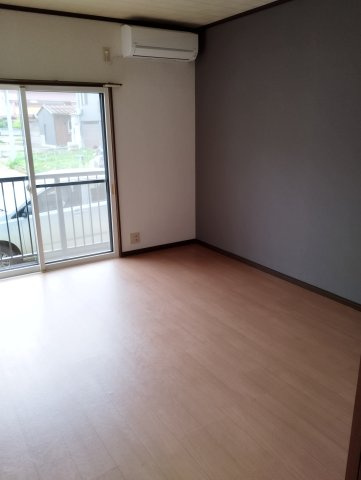 サン・ハイツの居間・リビング