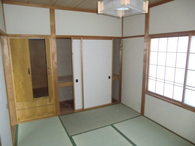 サン・ハイツの和室