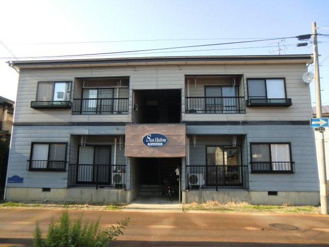 サン・ハイツの外観