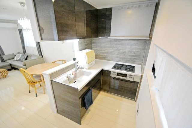 【キッチン】 | 新座市東1丁目　中古一戸建住宅　(志木本店)