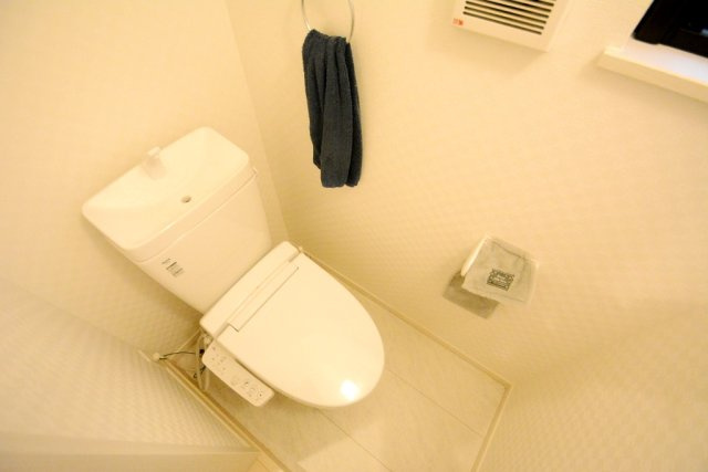 【トイレ】 | 新座市東1丁目　中古一戸建住宅　(志木本店) | 1階トイレ