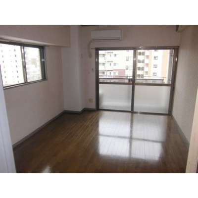 【洋室】 | エスポワール箱崎Ⅲ | 別号室の写真になります。現況優先。