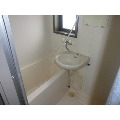 【浴室】 | エスポワール箱崎Ⅲ | 別号室の写真になります。現況優先。