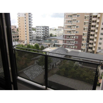 【バルコニー】 | エスポワール箱崎Ⅲ | 別号室の写真になります。現況優先。