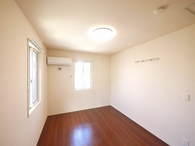 ソレイユ　ルヴァンAの洋室