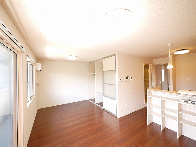 ソレイユ　ルヴァンAの居間・リビング|リビングです